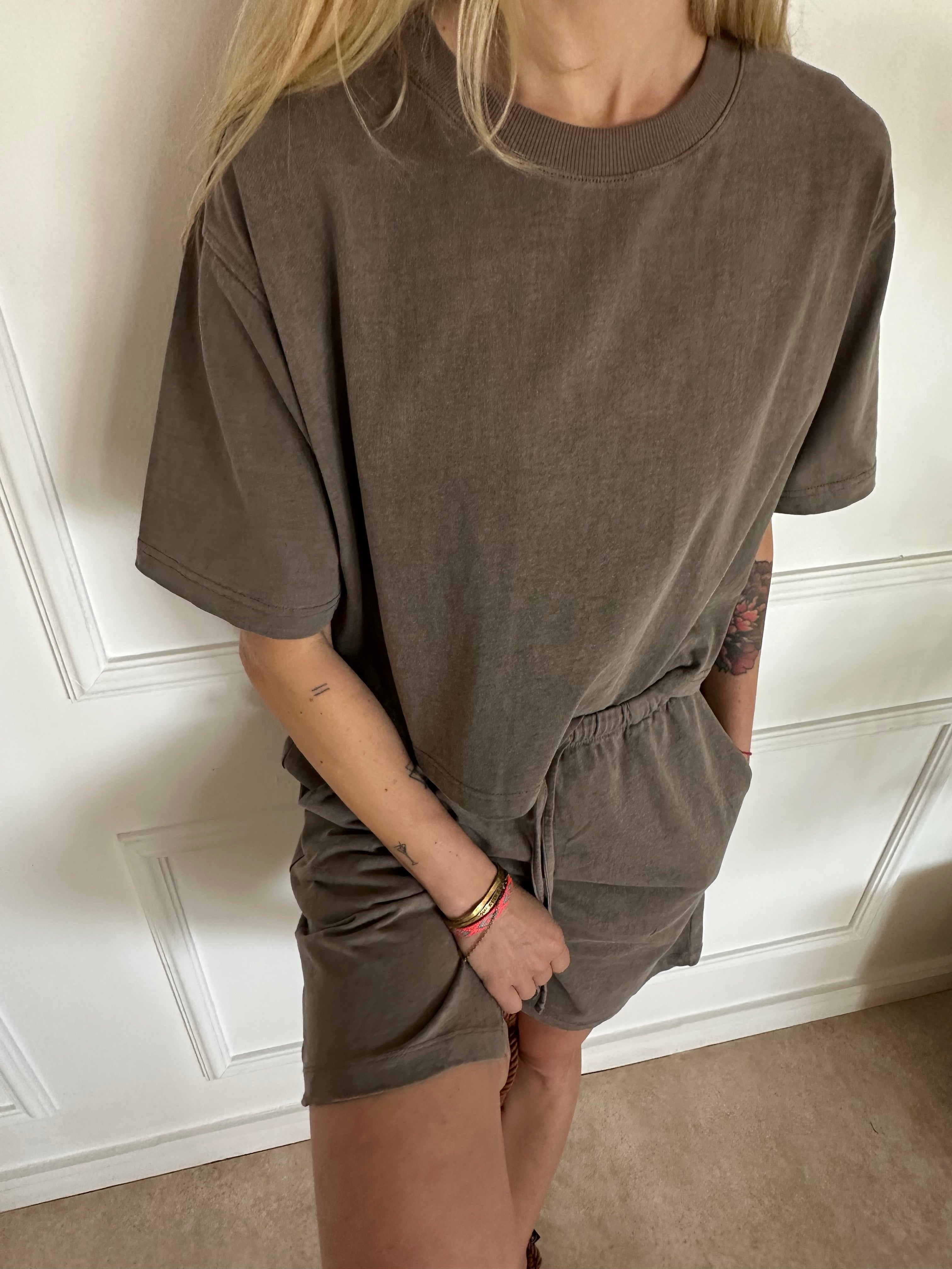 מארז 2 טי שירט קרופ שמנת+ חומה