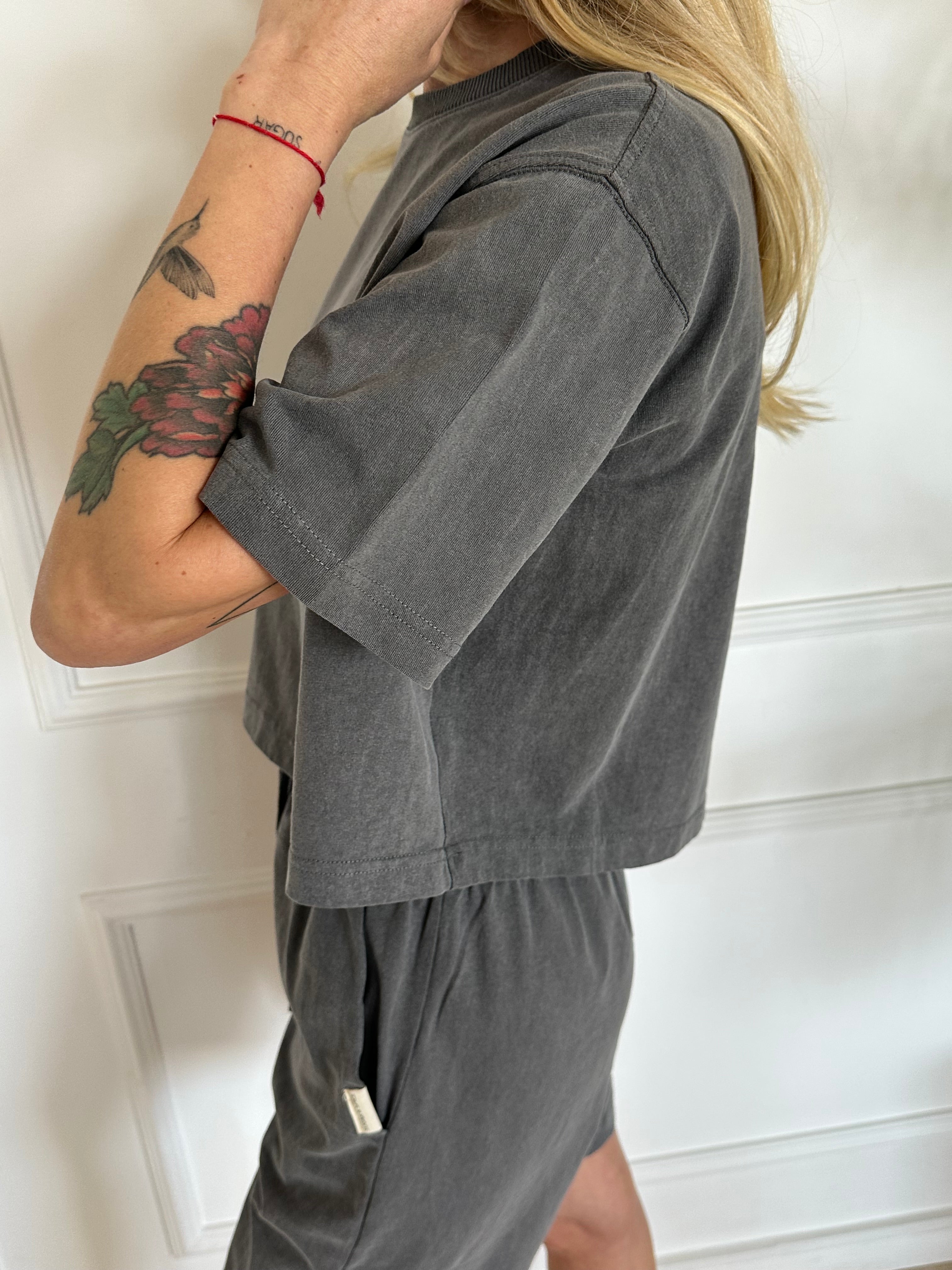 מארז 2 טי שירט קרופ שמנת+אפורה