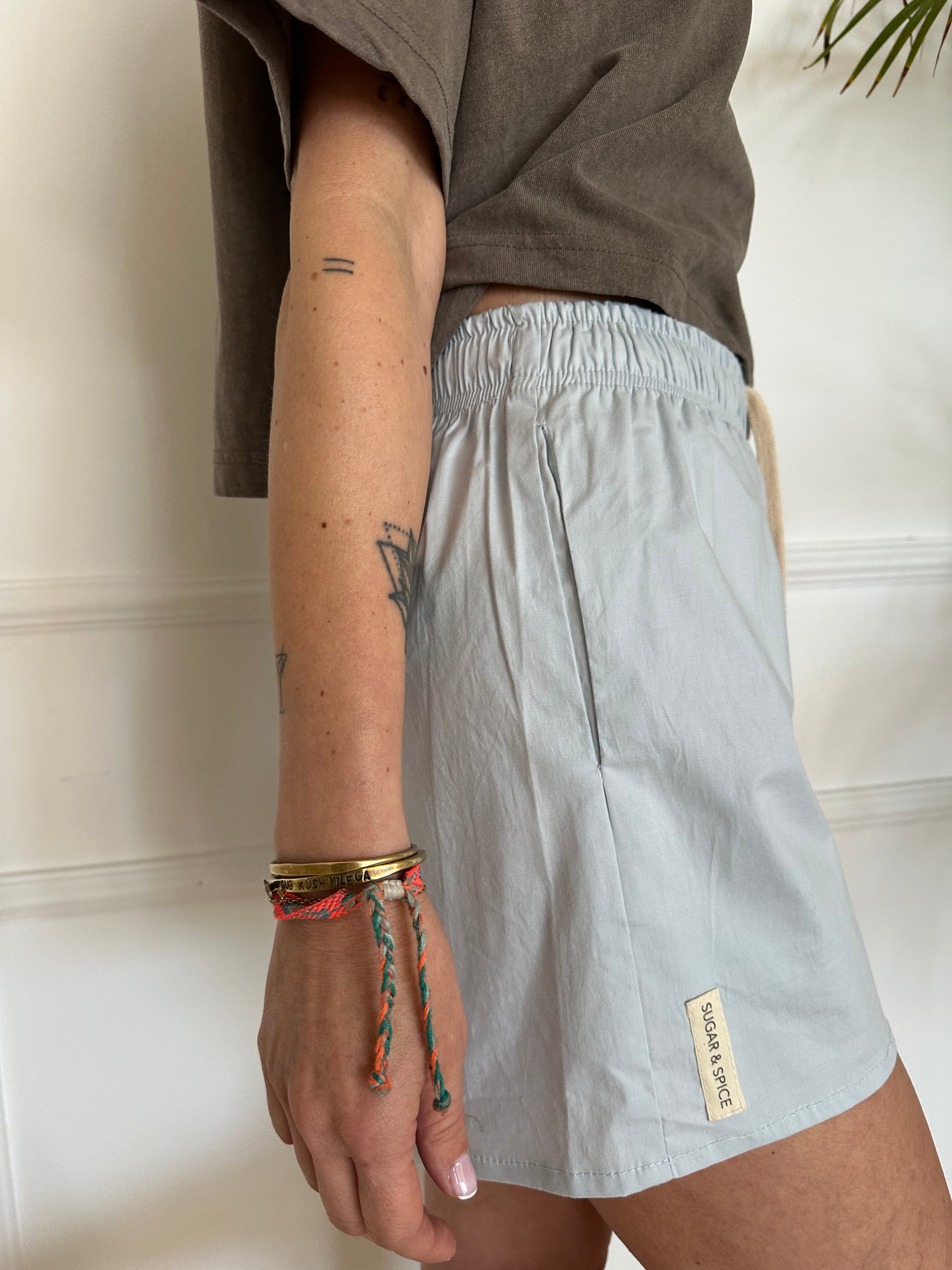 מכנסיים קצרים TLV תכלת