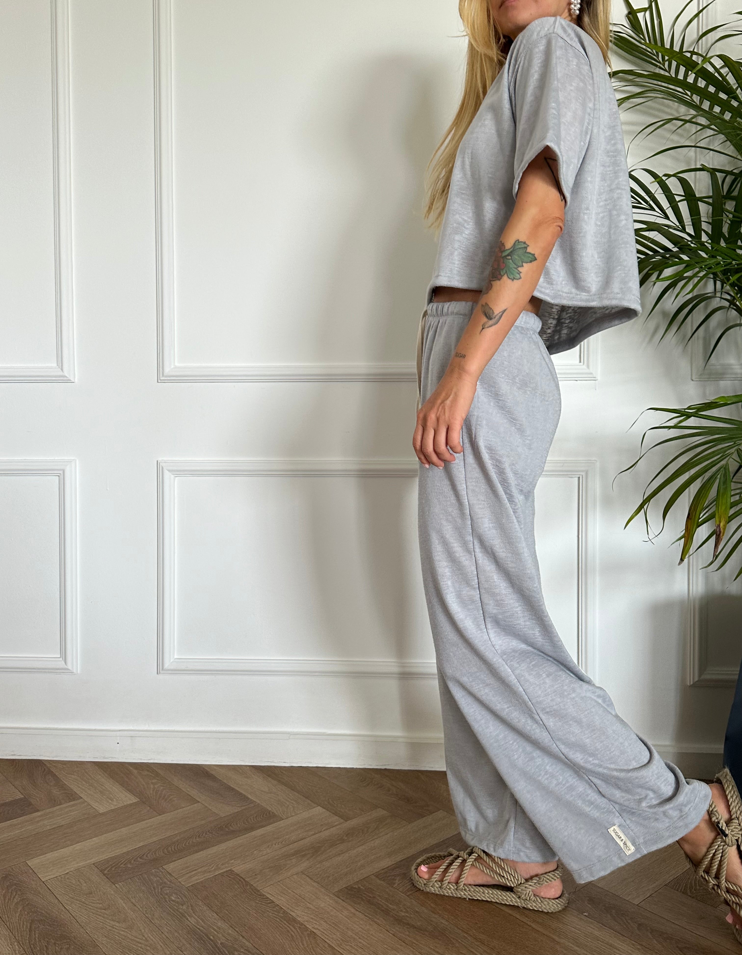 חולצת קרופ ALEX סלאב אבן