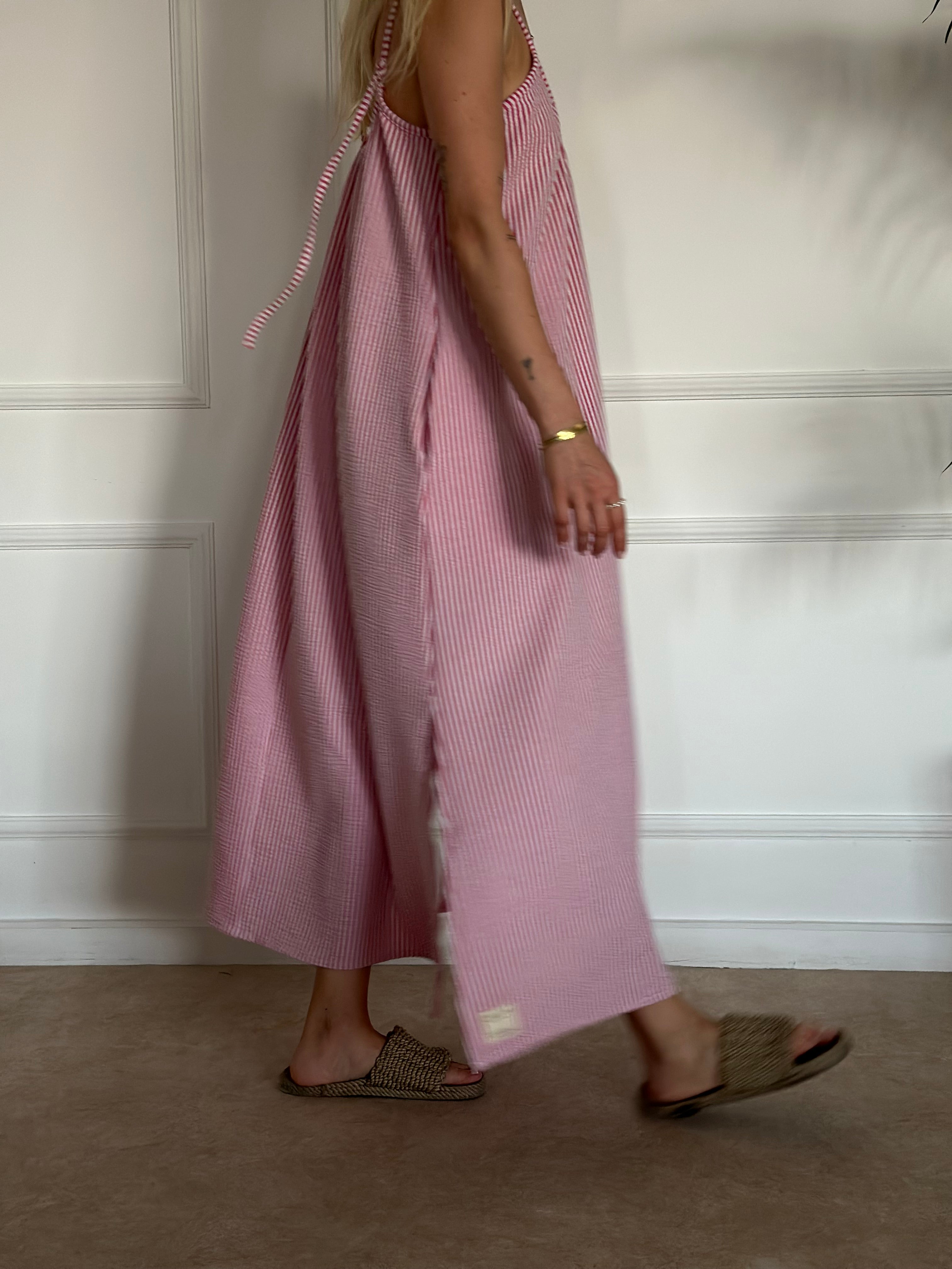 שמלת ELLA פסים אדומים