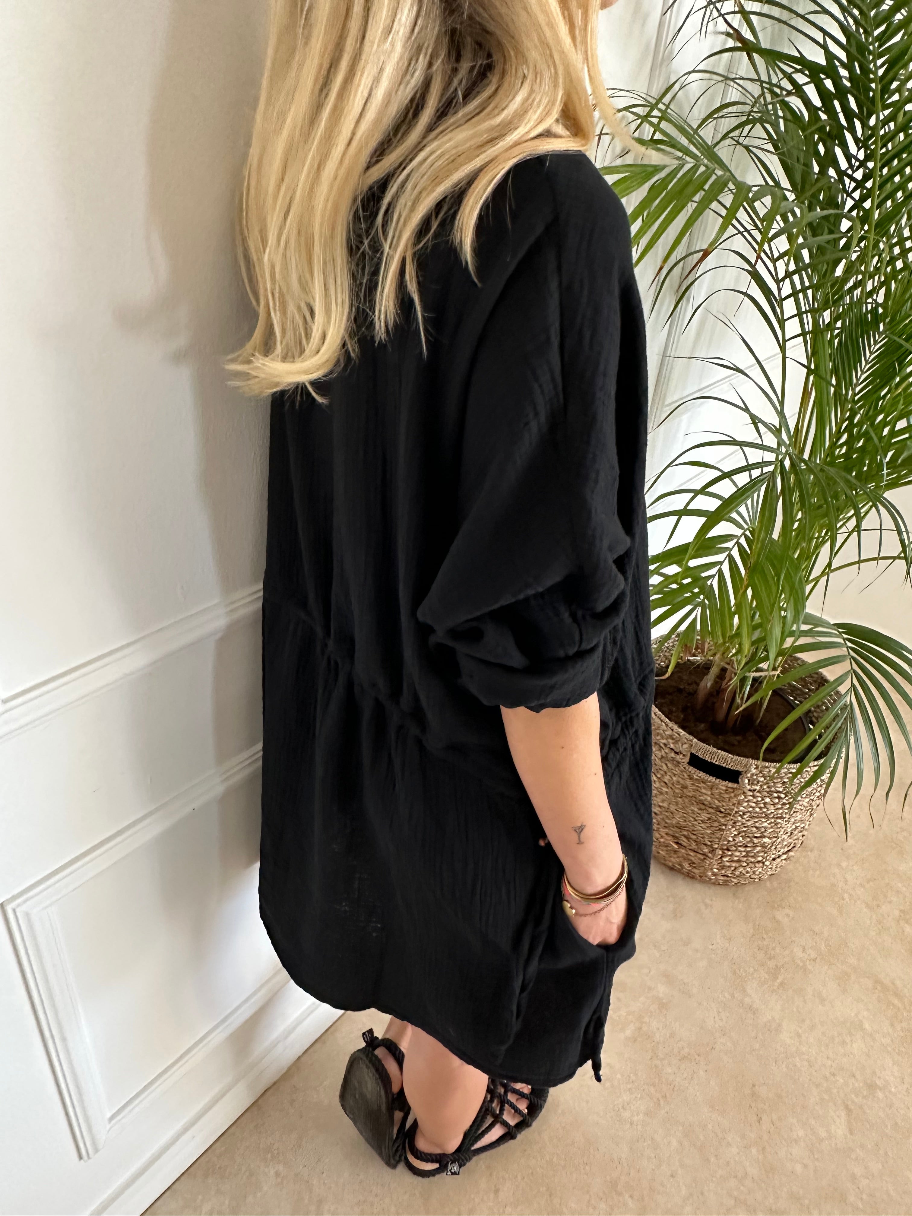 חולצת אוברסייז טטרה שחורה