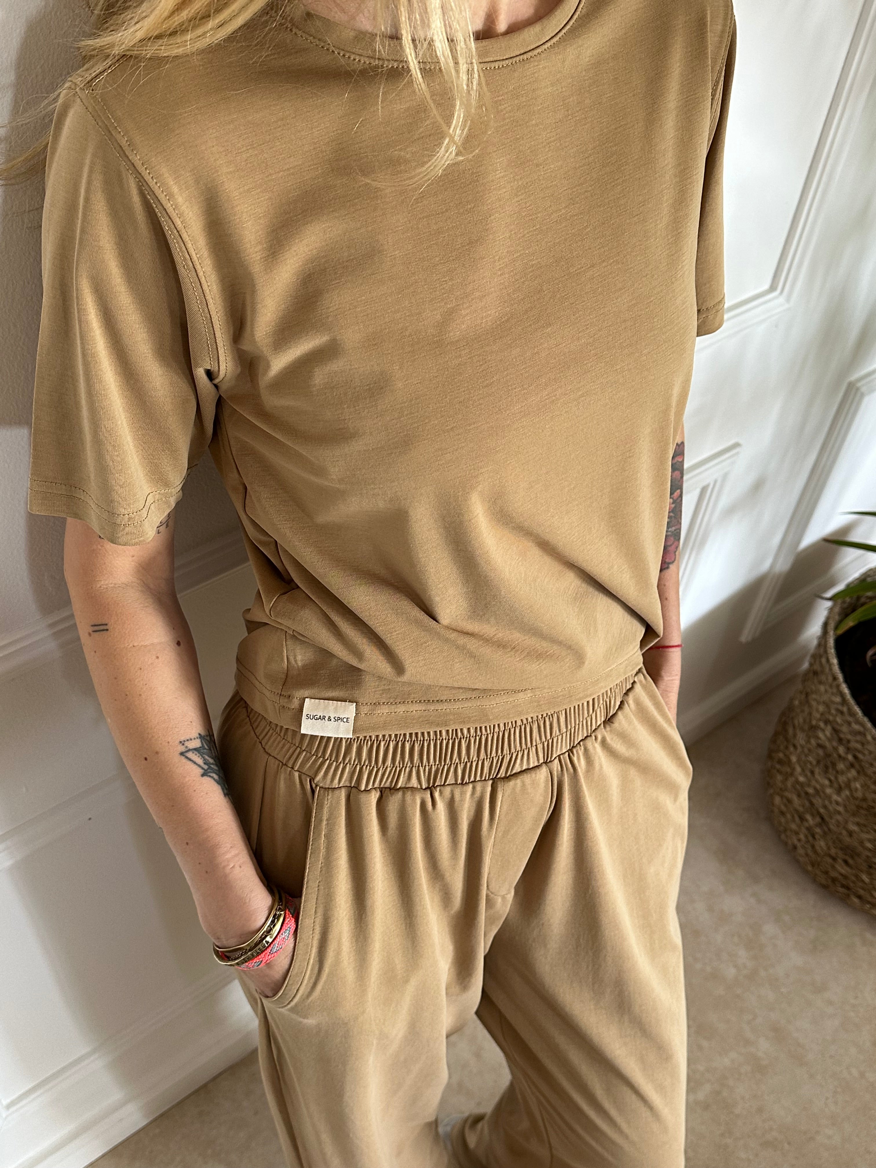 טי שירט EVA חרדל