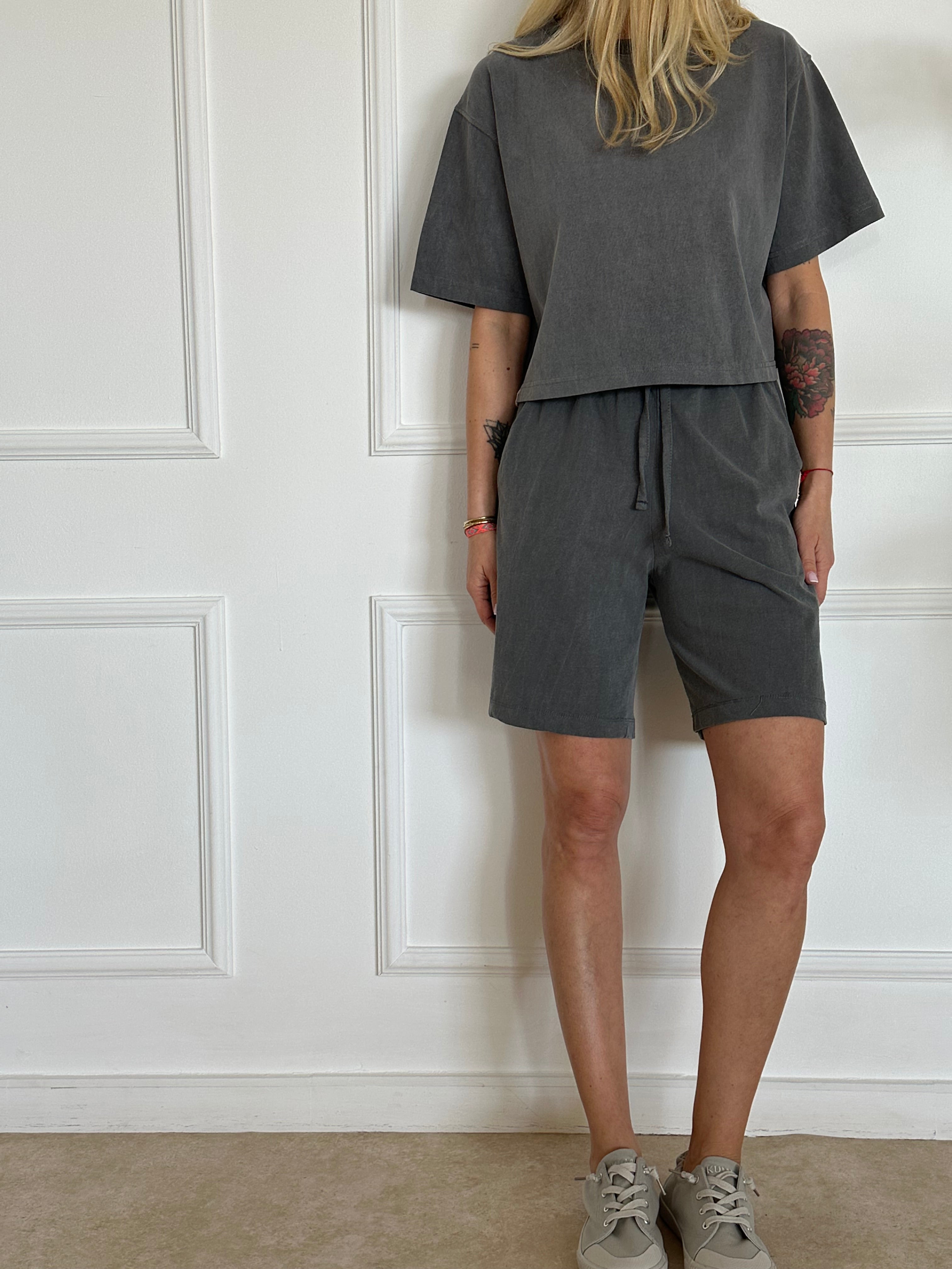 טי שירט קרופ אפורה