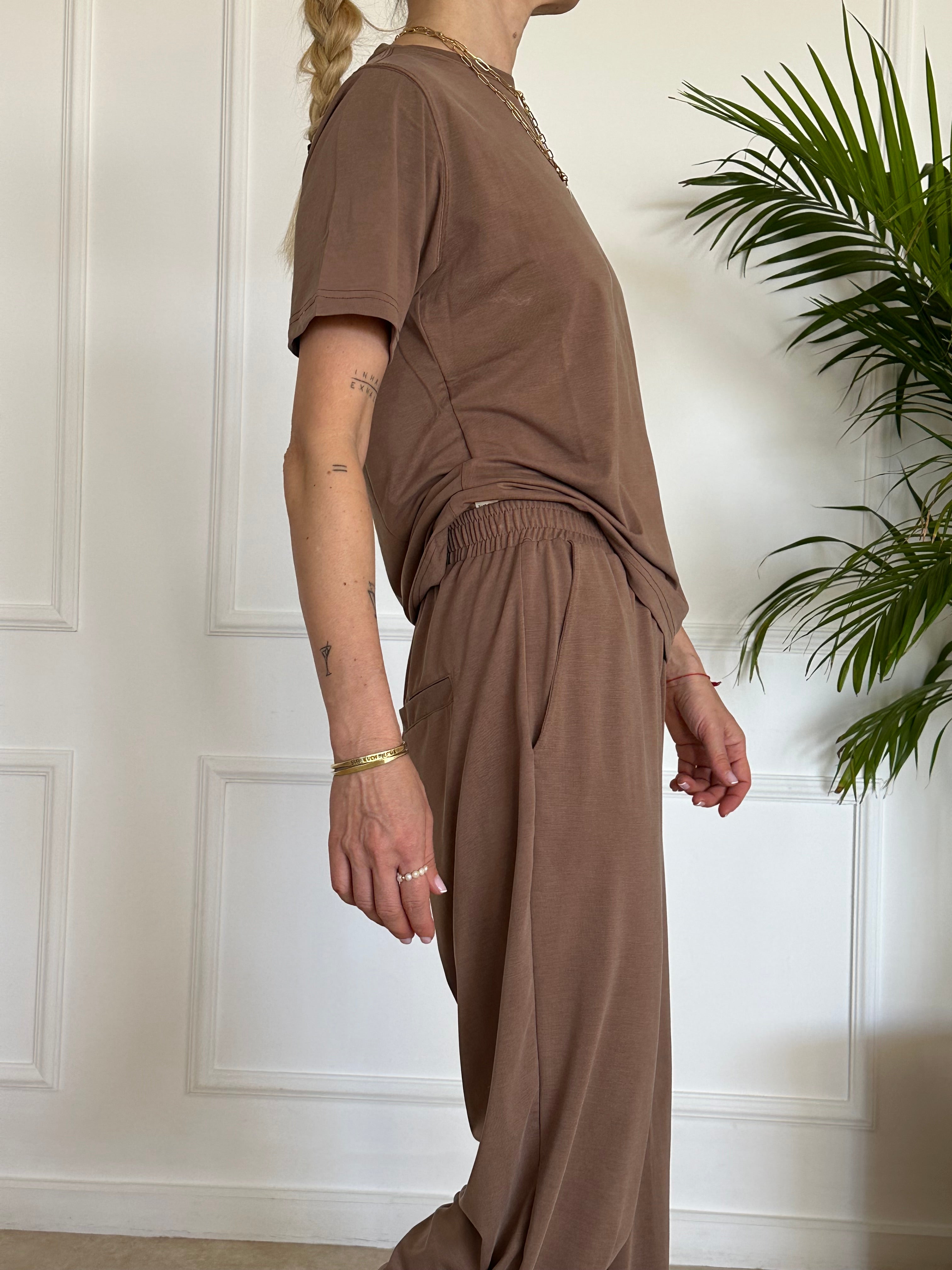 טי שירט EVA בראוני