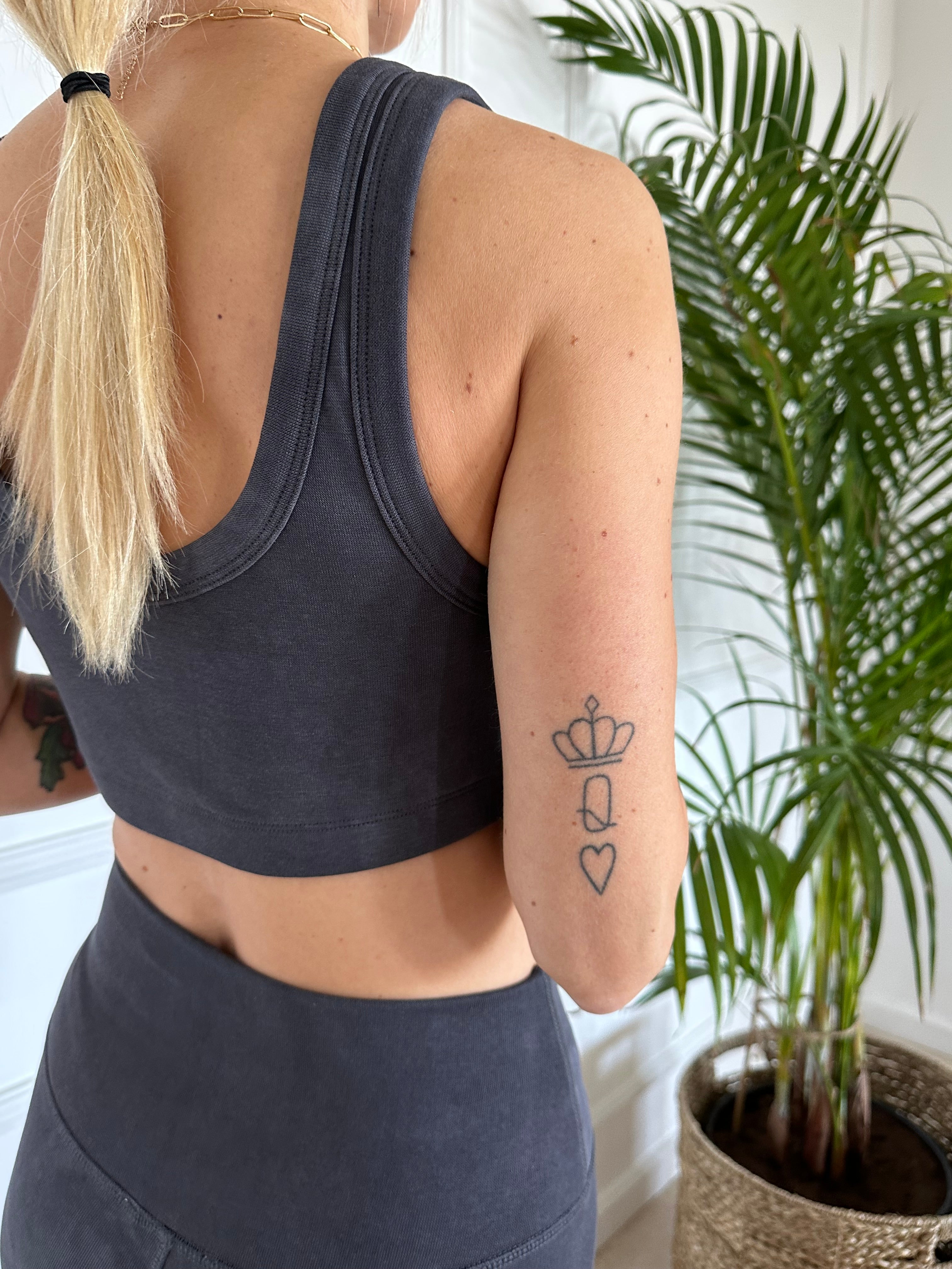 טופ יוגה סטון ווש DARK GRAY