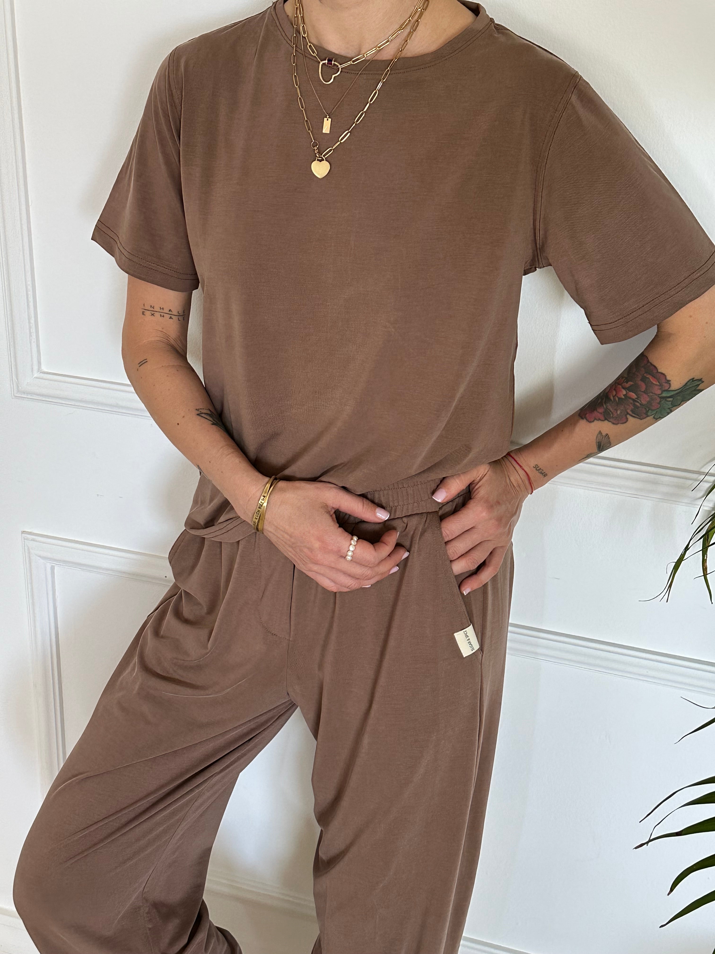 טי שירט EVA בראוני