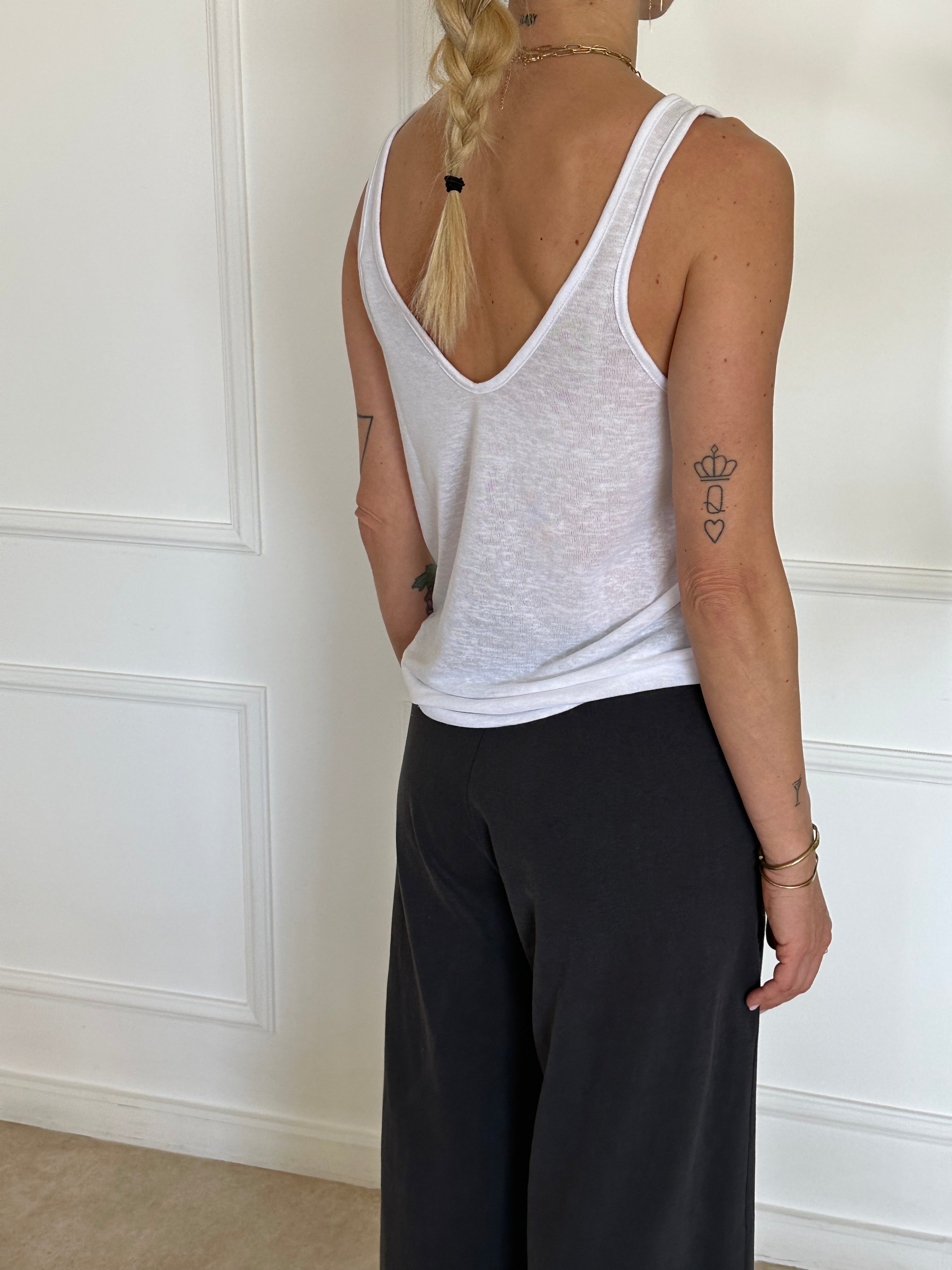 גופיית ניס סלאב פשתן לבנה