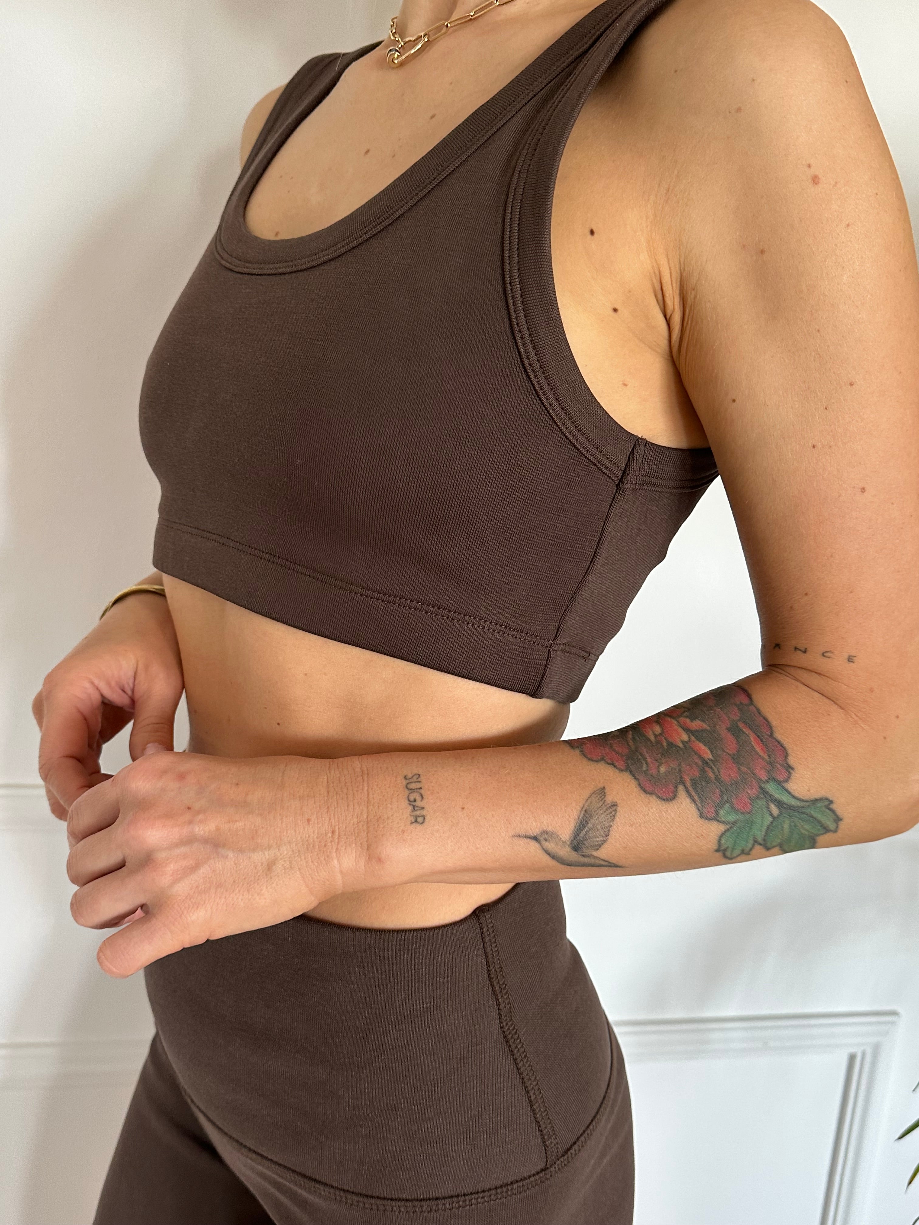 טופ יוגה סטון ווש BROWNIE