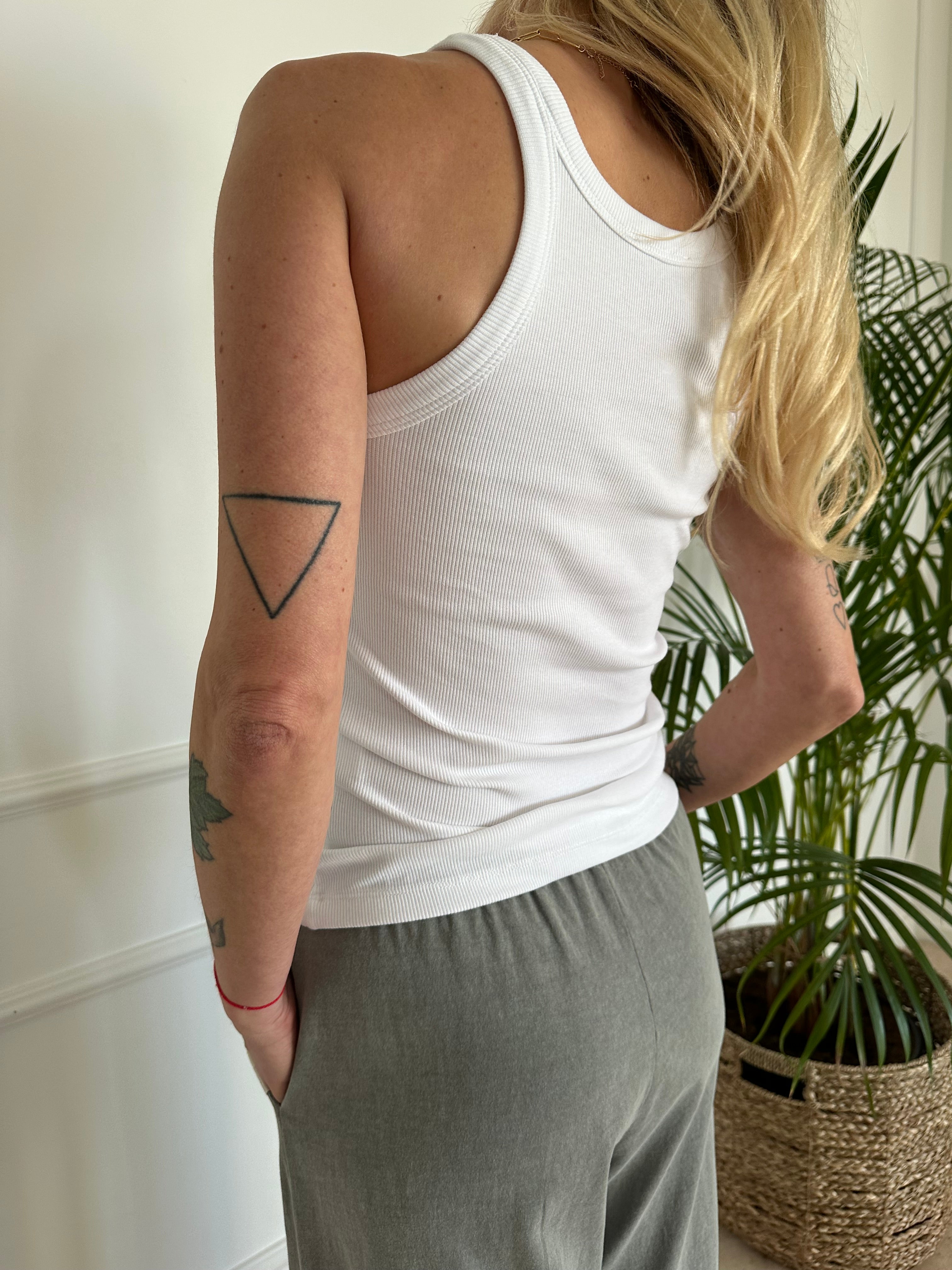 גופיית ריב WHITE