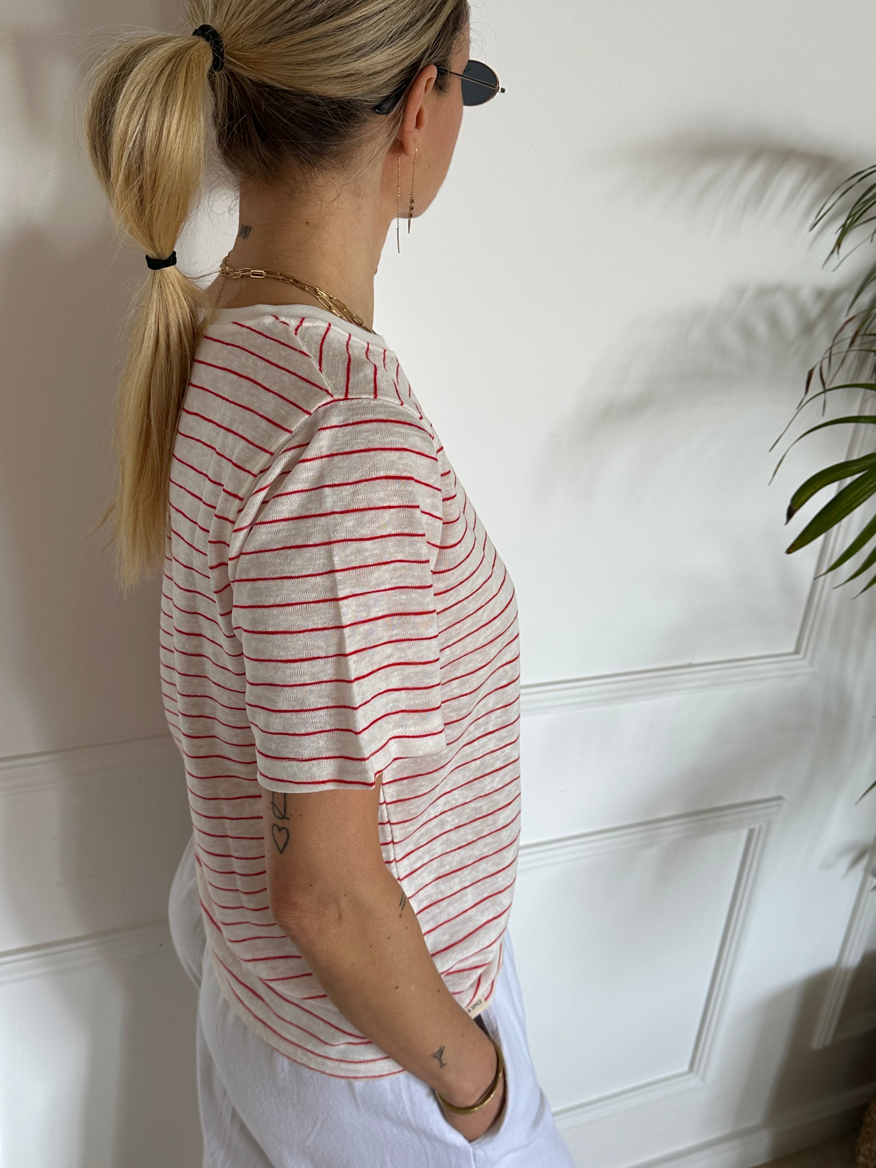 טי שירט EVA פסים אדומים