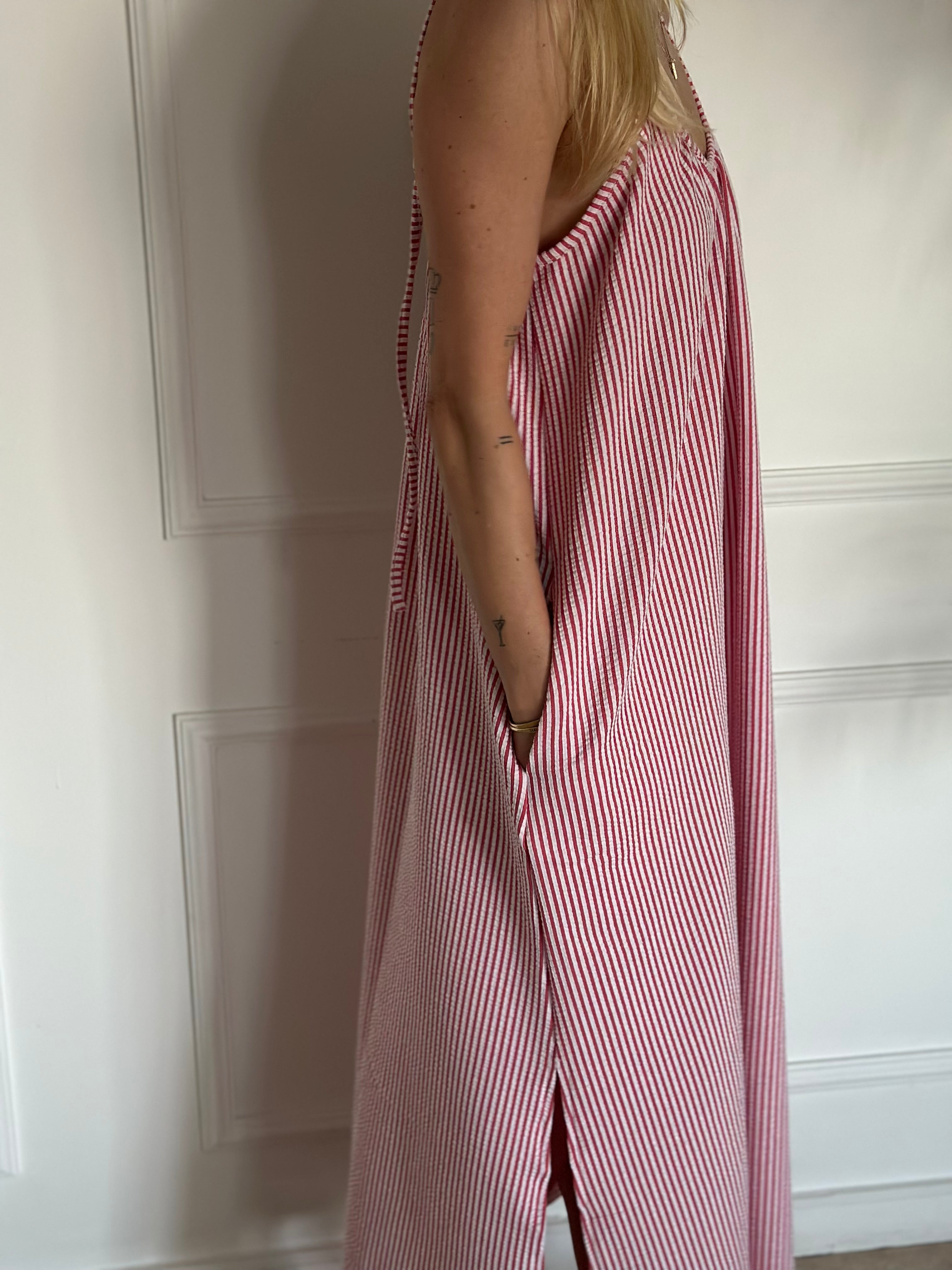 שמלת ELLA פסים אדומים