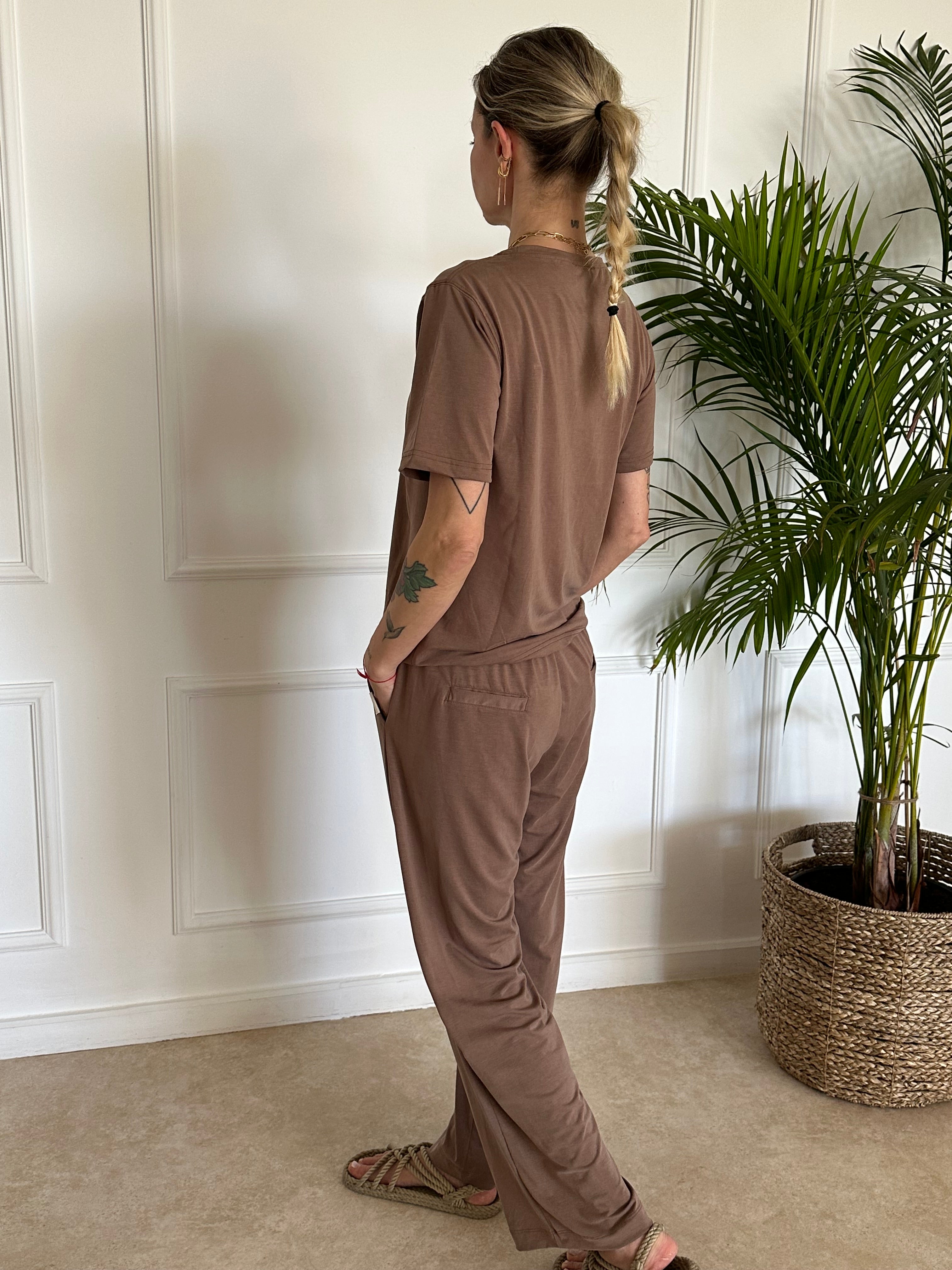 טי שירט EVA בראוני