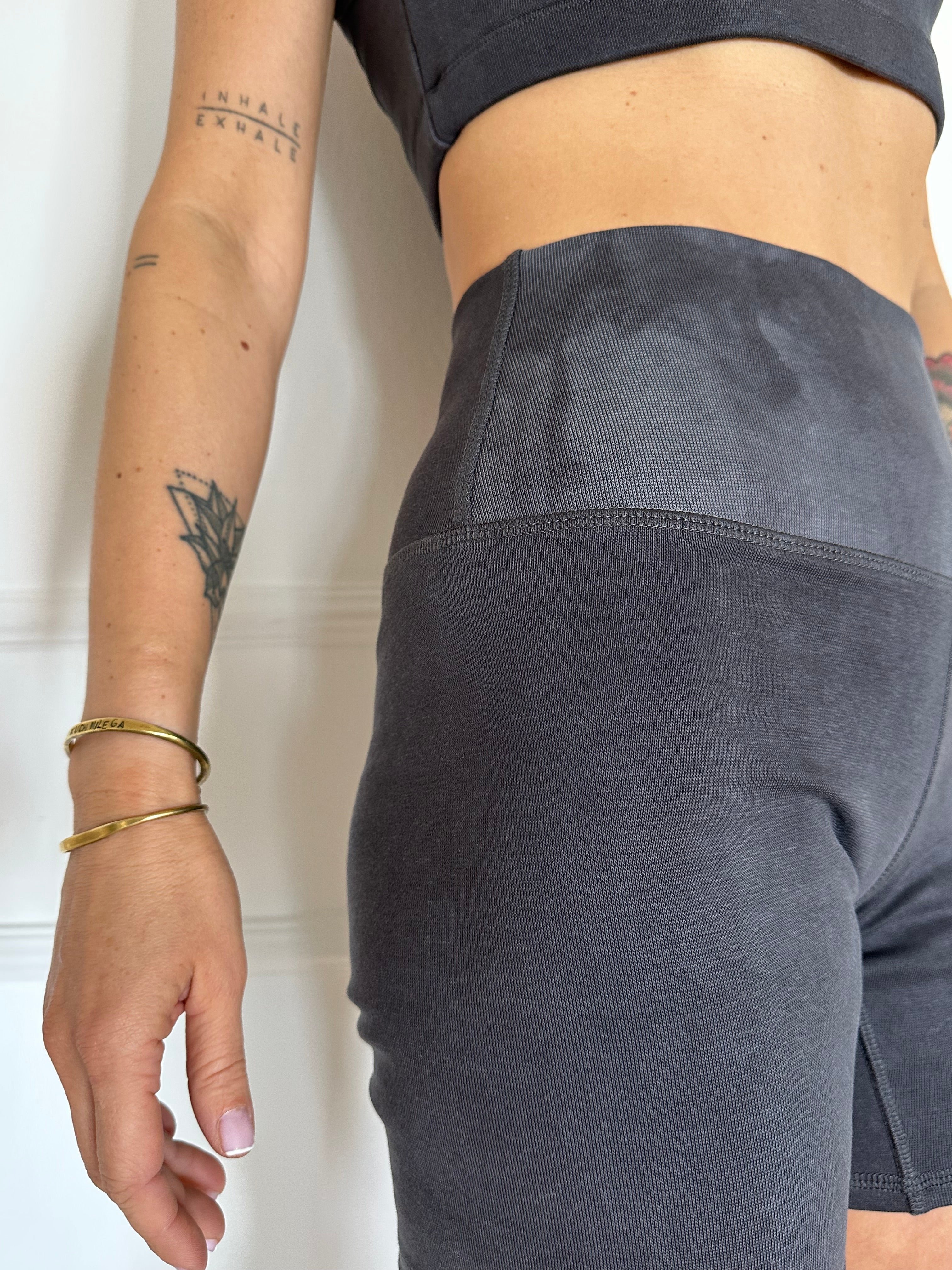 טייץ יוגה סטון ווש DARK GRAY