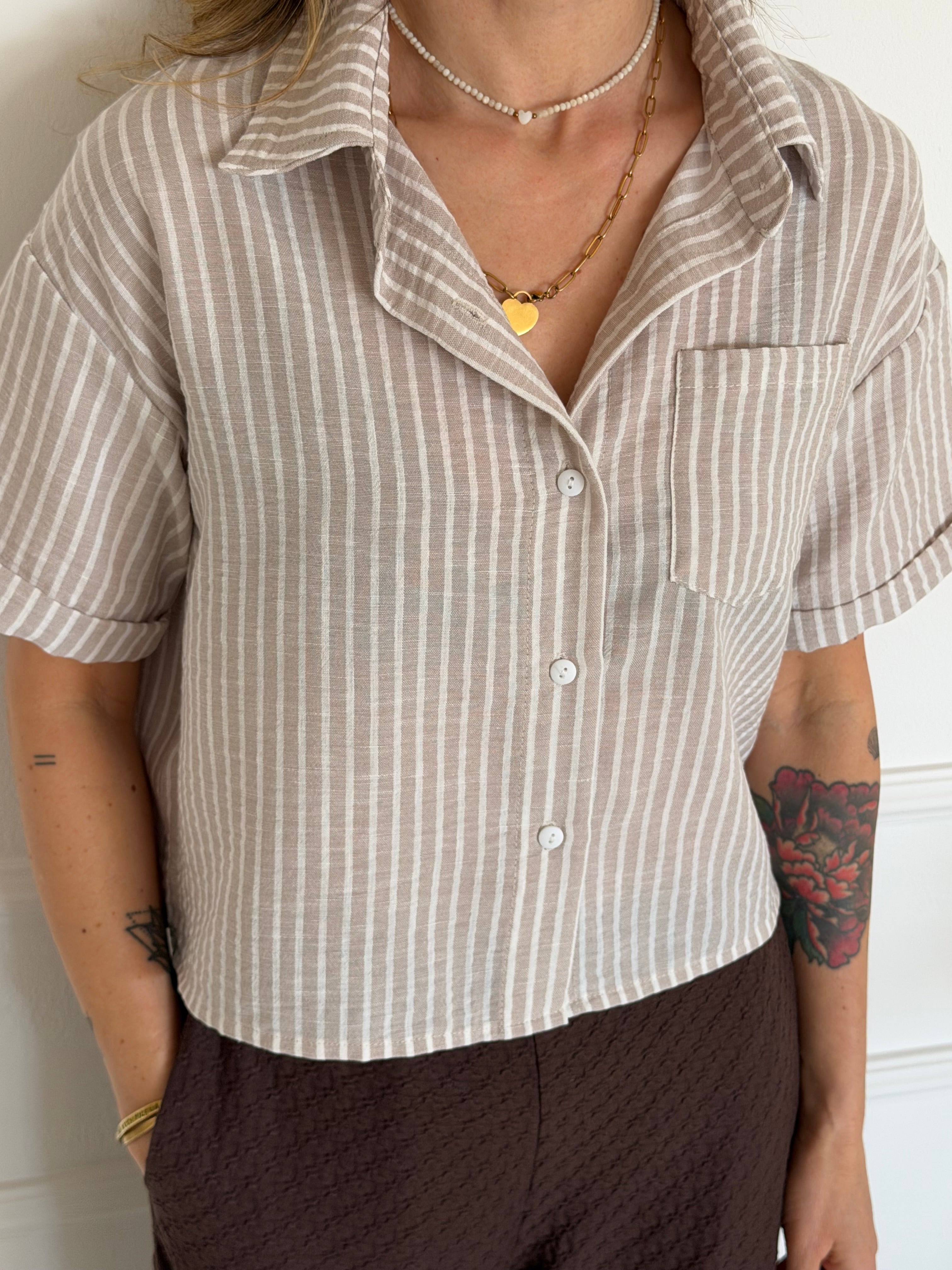 חולצה מכופתרת קרופ פסים מוקה