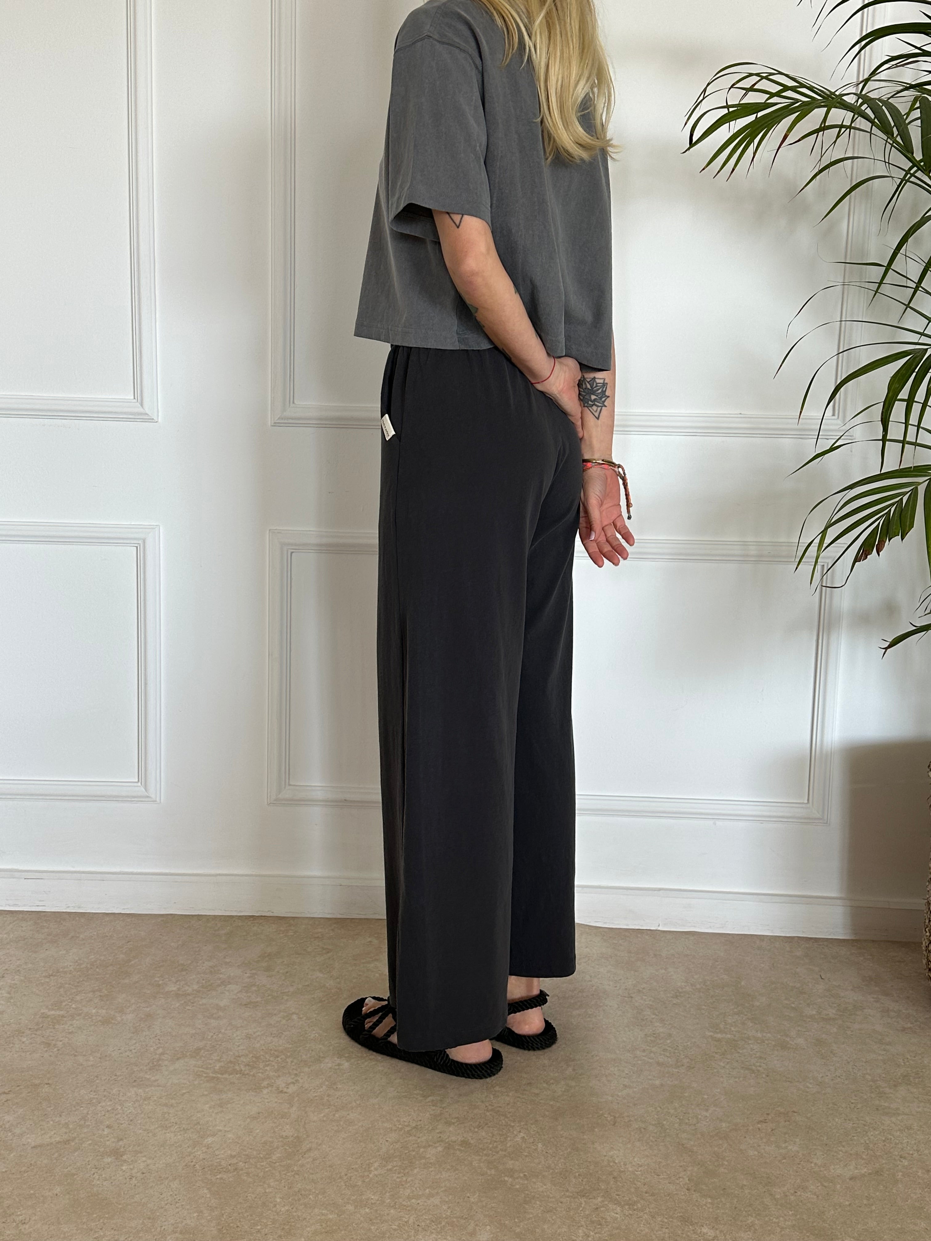 מכנסי 7/8 סטון ווש שחורים