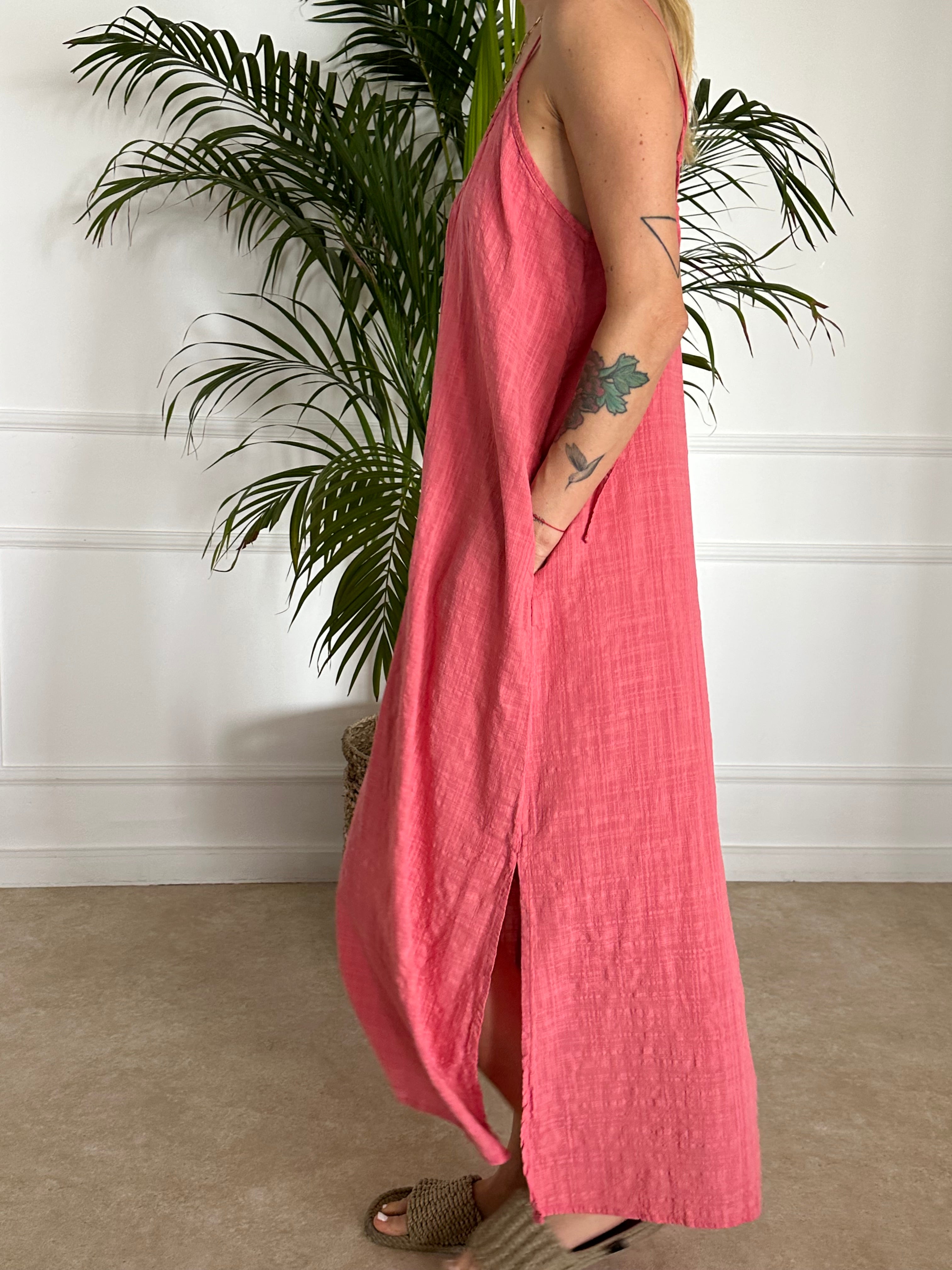 שמלת ELLA משבצות אדומה