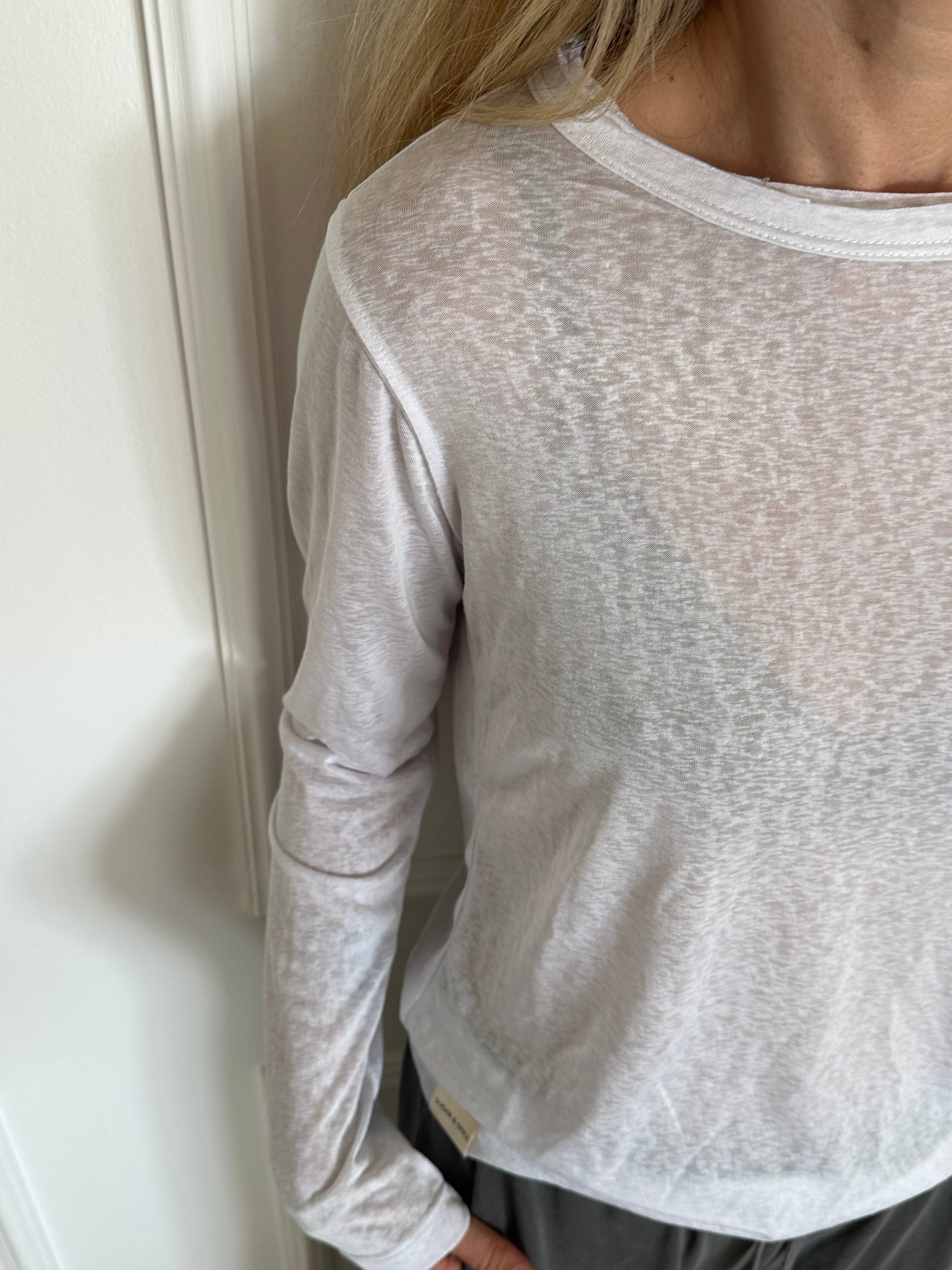 טי שירט EVA white