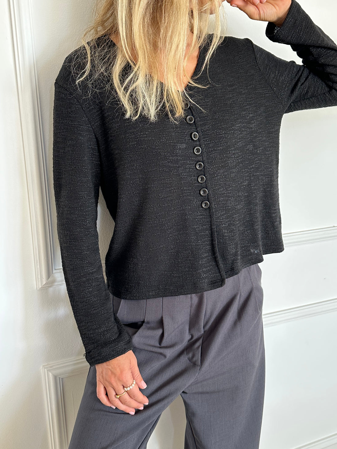 סריג קרדיגן שחור