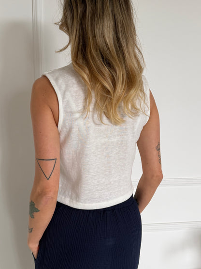 ווסט כפתורים לבן