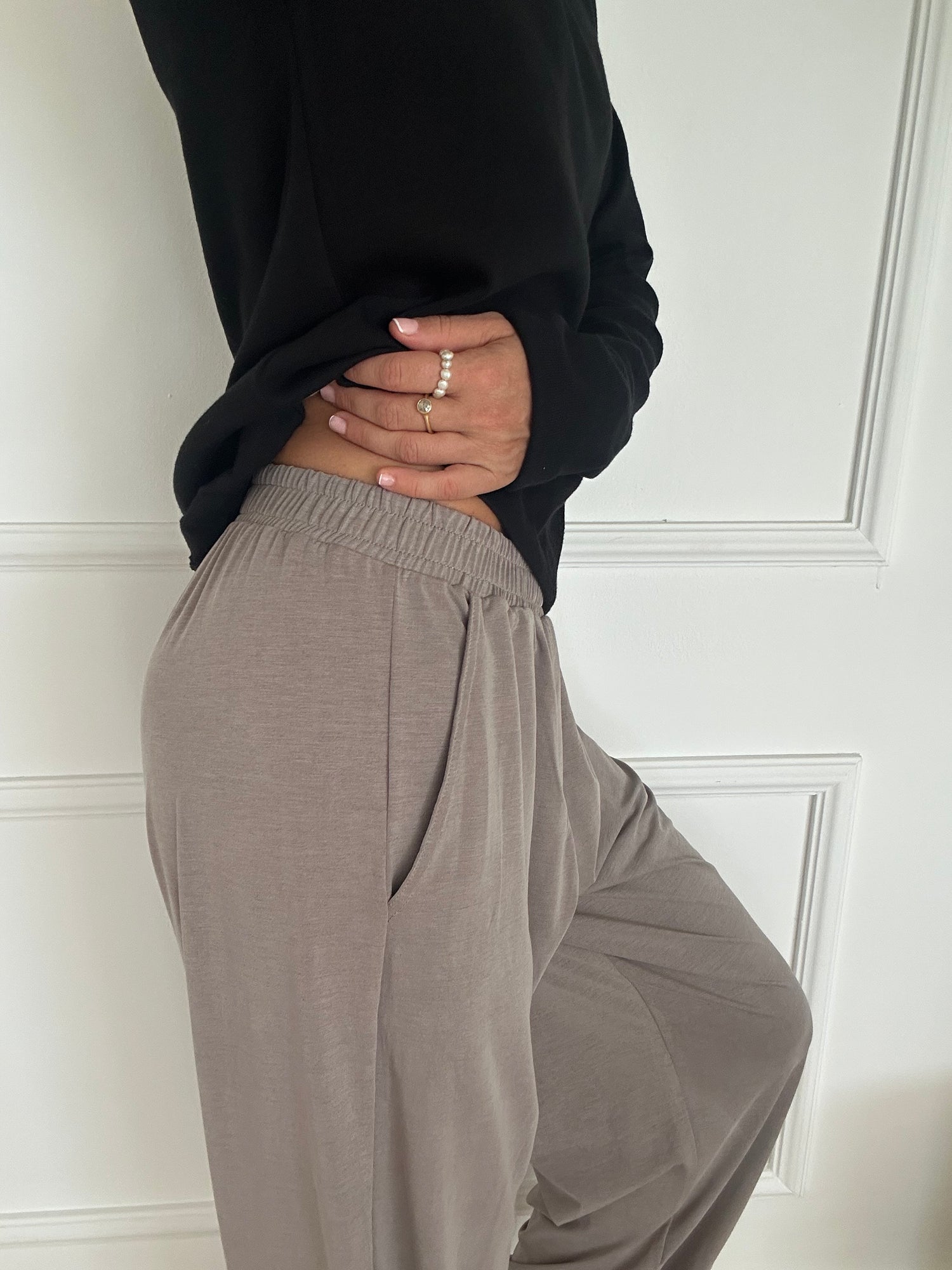 מכנסי NINA אפורים