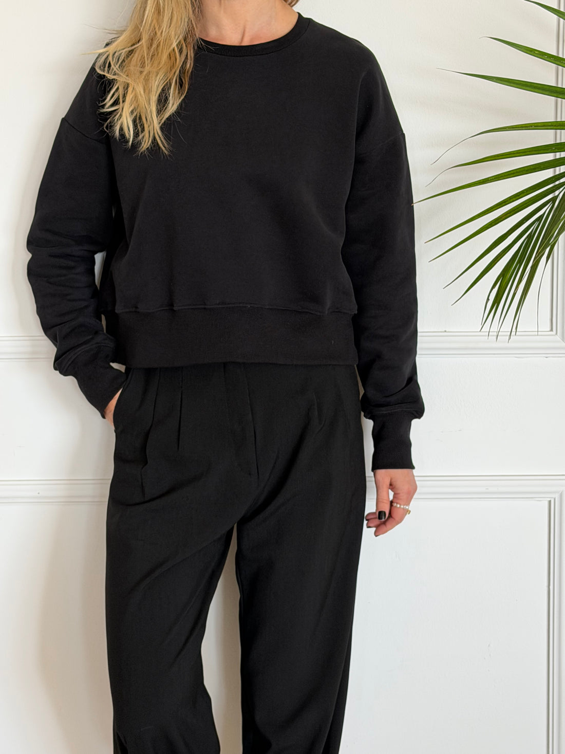 סווטשירט קרופ NEW JERSEY שחור