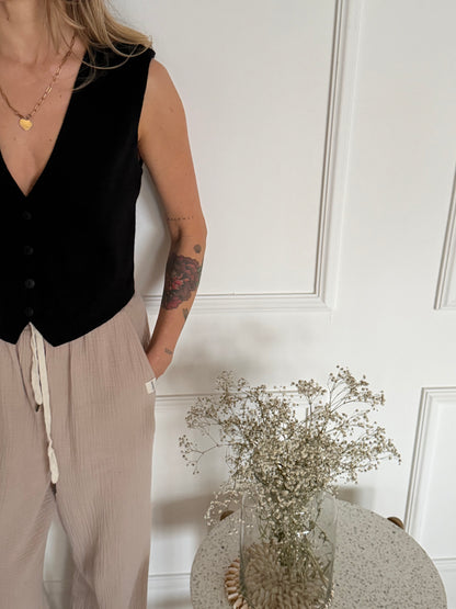 ווסט כפתורים שחור