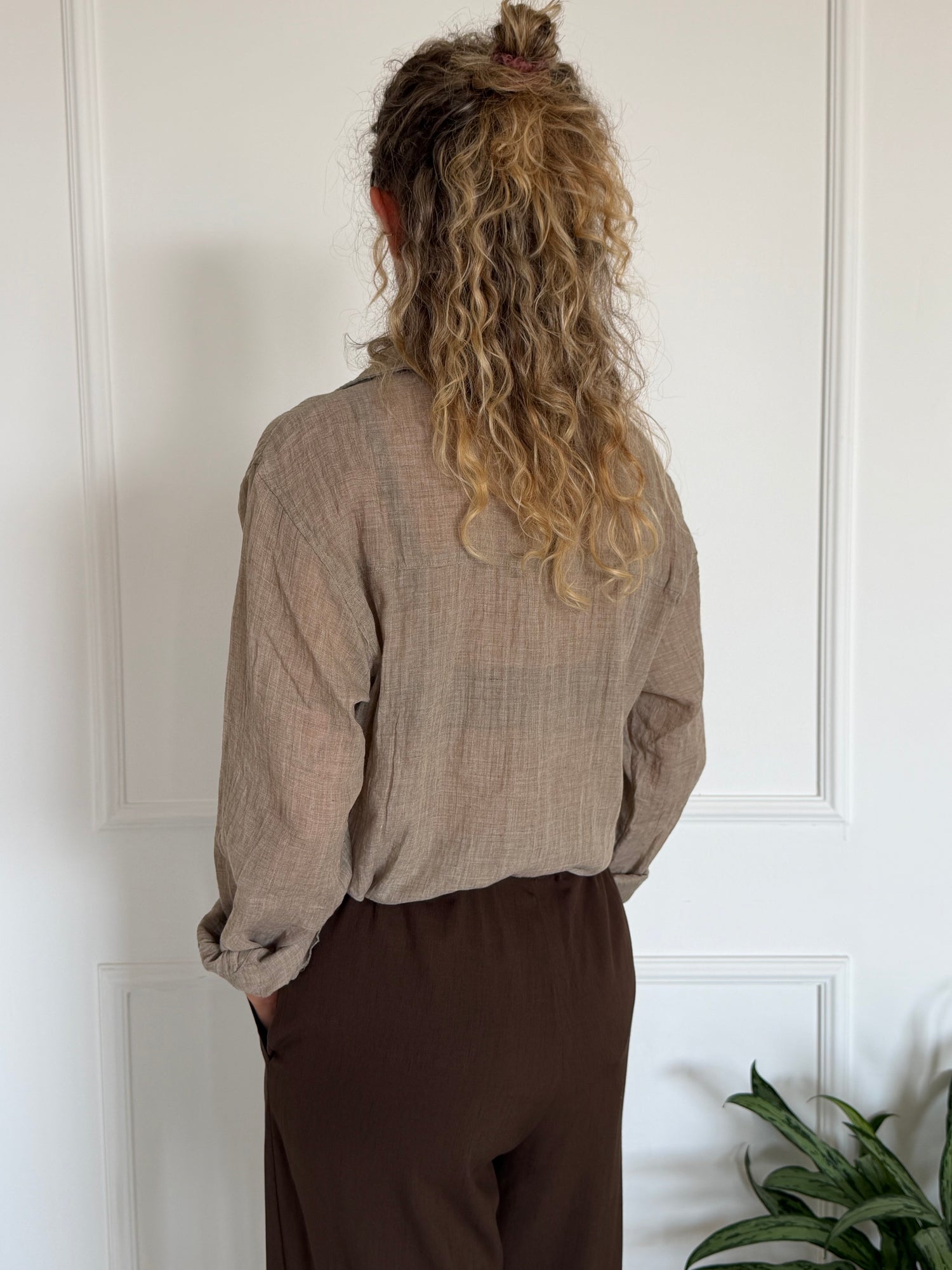 חולצת סוהו מכופתרת KHAKI