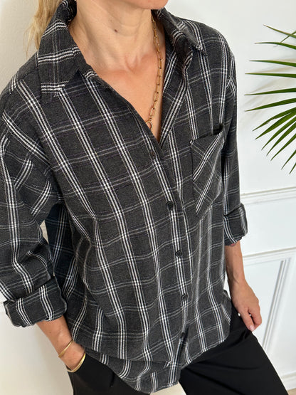 חולצת SOHO משבצות שחורה