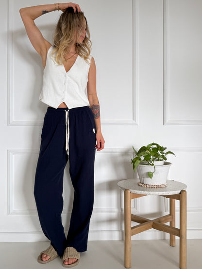 ווסט כפתורים לבן