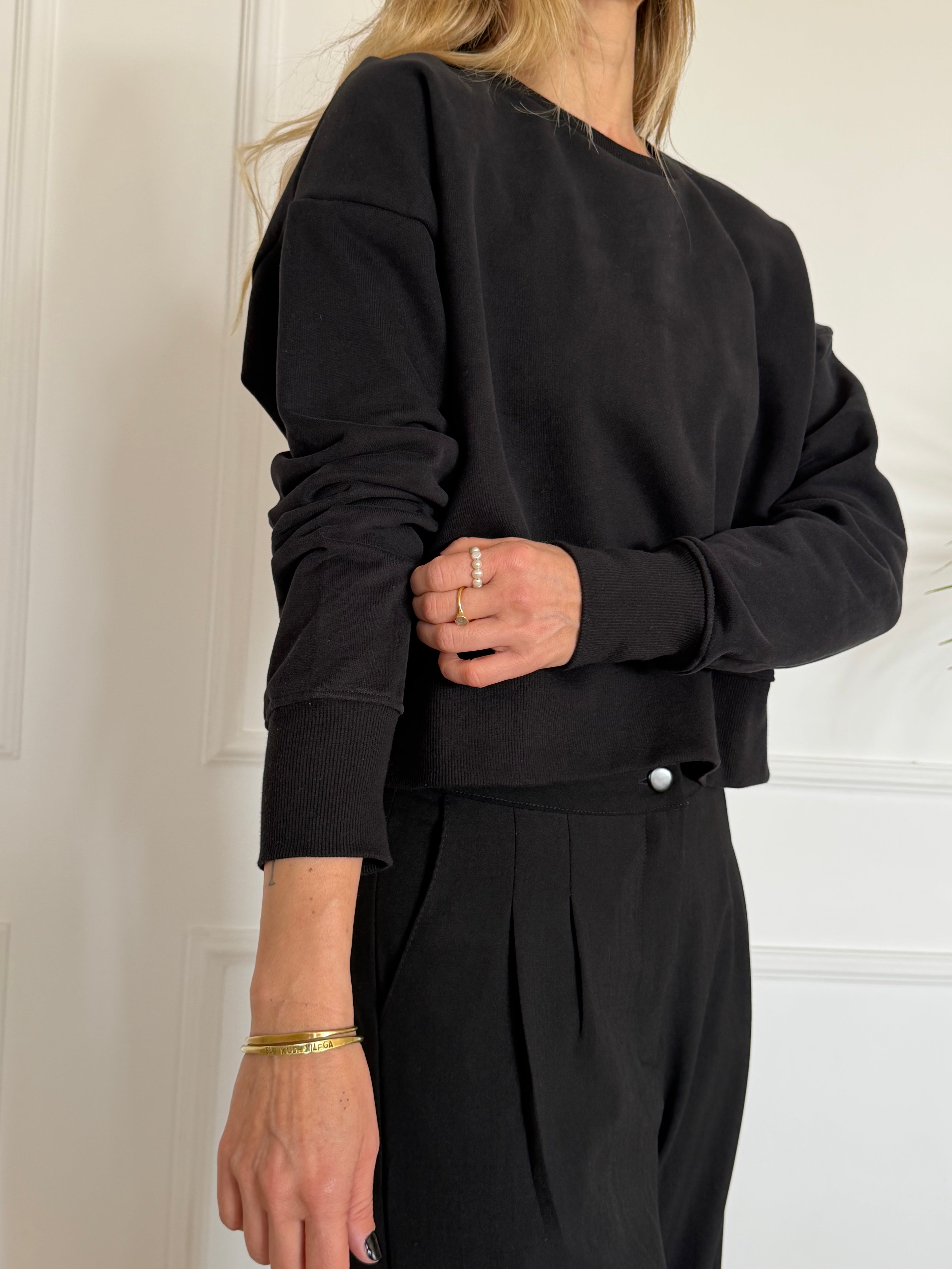 סווטשירט קרופ NEW JERSEY שחור